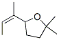 CAS 登录号：56058-70-9， (Z)-四氢-2,2-二甲基-5-(1-甲基-1-丙烯基)呋喃