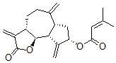CAS 登录号：57576-43-9， 3-甲基-2-丁烯酸 (3aS)-3a,4,5,6,6abeta,7,8,9,9abeta,9balpha-十氢-3,6,9-三(亚甲基)-2-氧代薁并[4,5-b]呋喃-8alpha-基酯