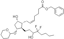 (Z)-7-[(1R,2R,3R,5S)-2-(4,4-二氟-3-羟基辛基)-5-羟基-3-[(四氢-2H-吡喃-2-基)氧基]环戊基]-5-庚烯酸苄酯分子结构 (CAS 136790-77-7)