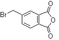 4-溴甲基邻苯二甲酸酐分子结构 (CAS 222549-72-6)